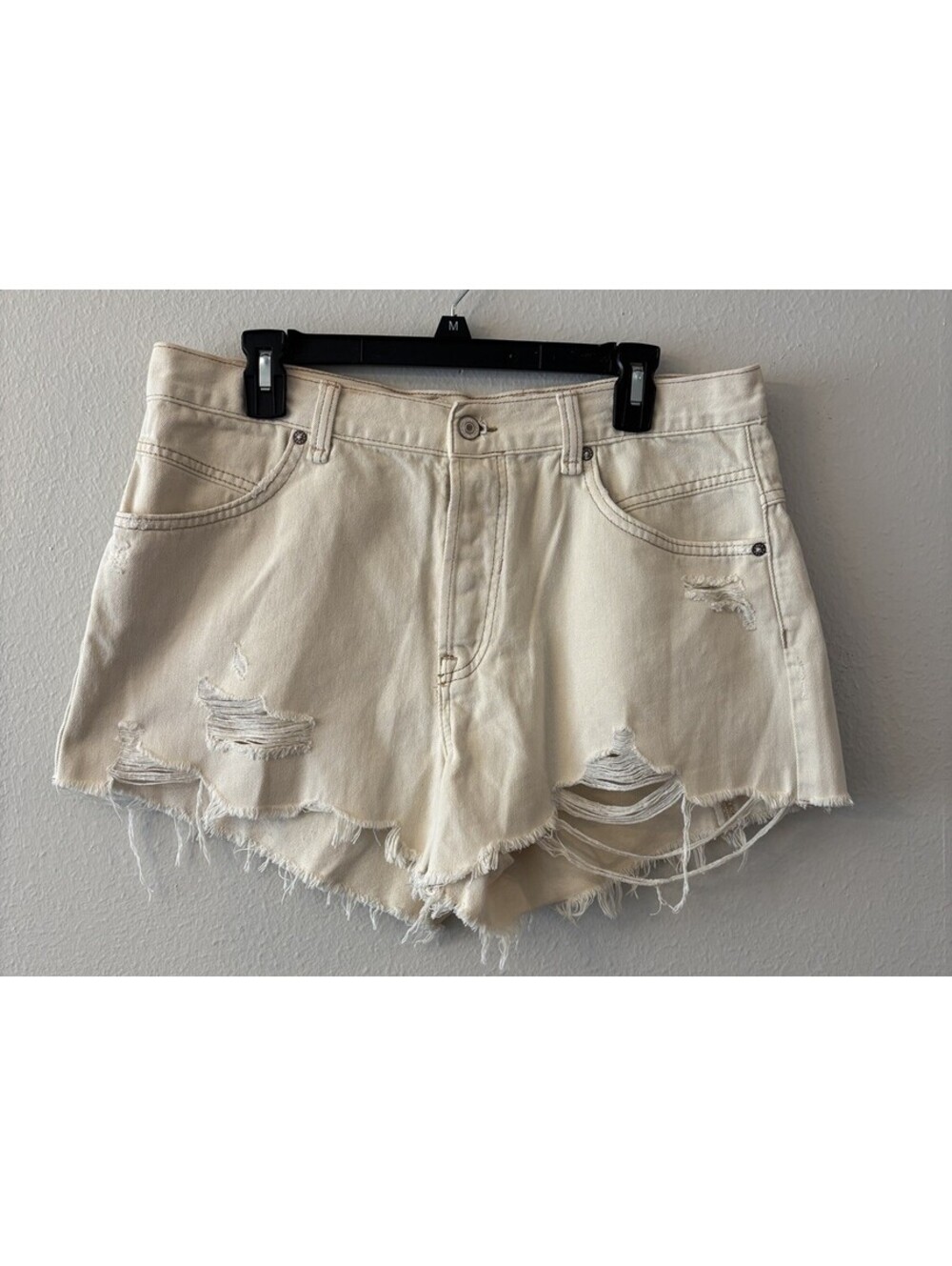 NWT Free People Now Or Never Denim Distressed Shorts Ivory/Cream Size 30